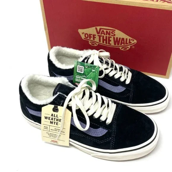 💖MEGA SALE💖VANS Old Skool MTE Black Suede Faux Fur Women's Size VN0A348FI2J - Picture 10 of 12
